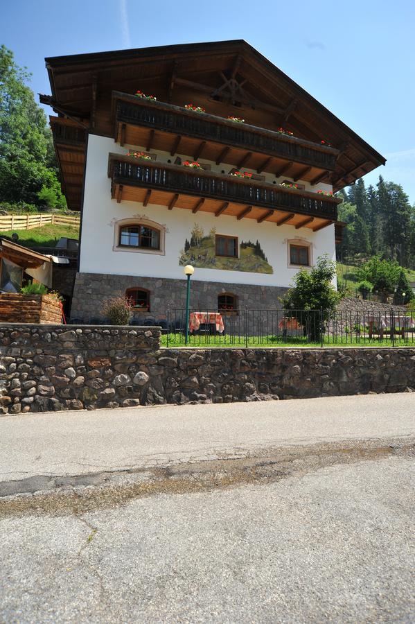 Albergo Garni' Laura Baselga di Pinè Exterior foto